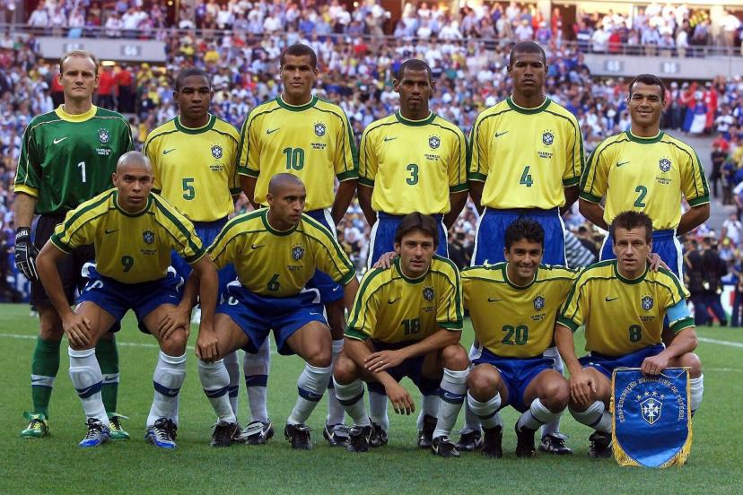 Maillot rétro jaune du Brésil, la mythique Seleção cinq fois championne du monde