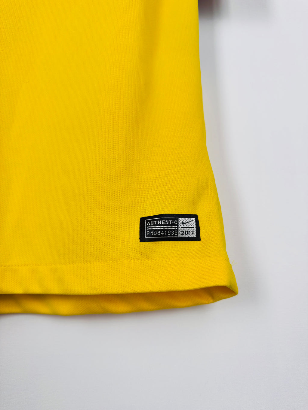 PSG FOOTBALL JERSEY 1997/1998 HOME - NGOTTY #4 (S)
