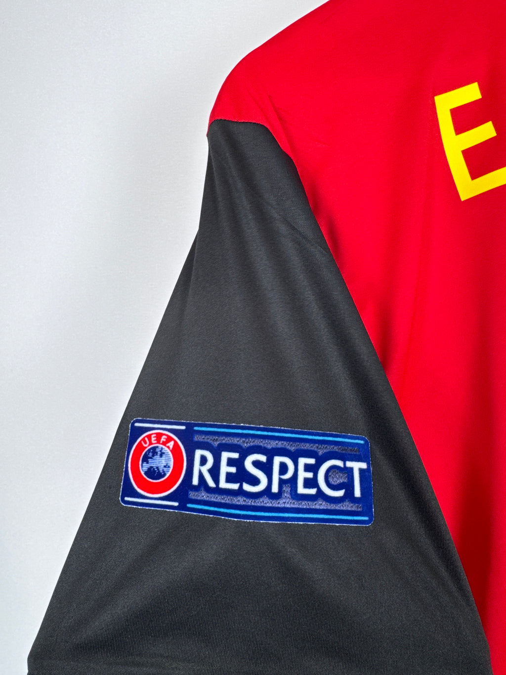PSG FOOTBALL JERSEY 1997/1998 HOME - NGOTTY #4 (S)