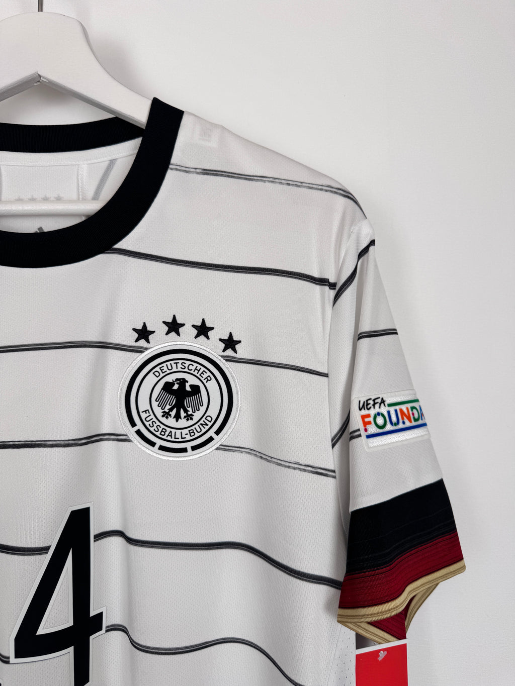 PSG FOOTBALL JERSEY 1997/1998 HOME - NGOTTY #4 (S)