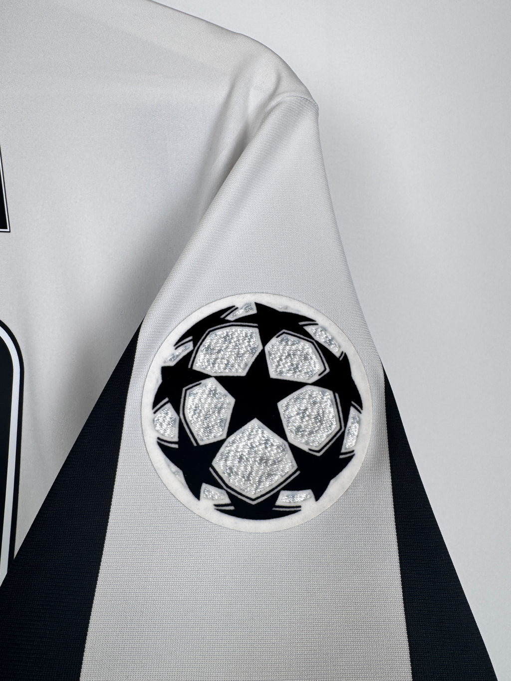 PSG FOOTBALL JERSEY 1997/1998 HOME - NGOTTY #4 (S)