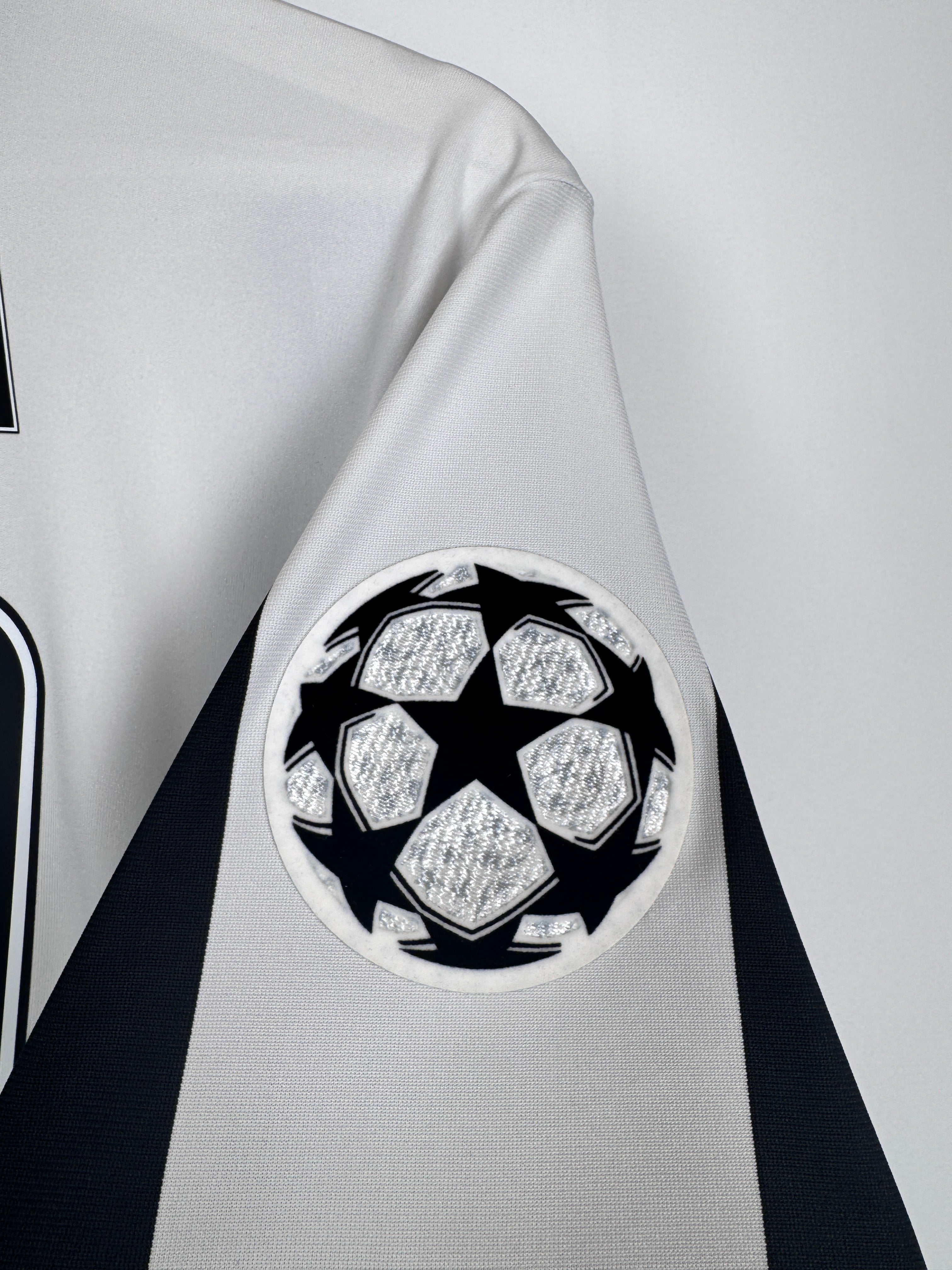 PSG FOOTBALL JERSEY 1997/1998 HOME - NGOTTY #4 (S)