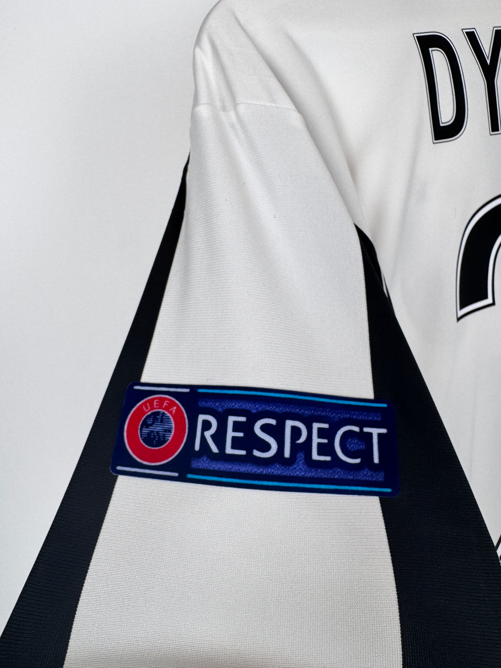 PSG FOOTBALL JERSEY 1997/1998 HOME - NGOTTY #4 (S)