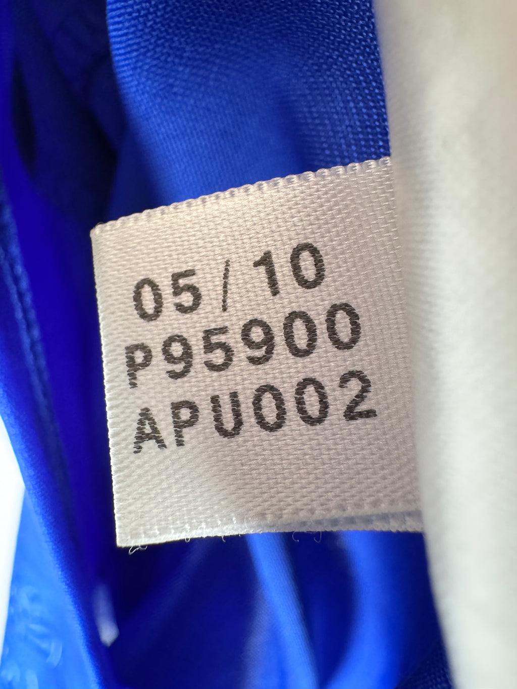 PSG FOOTBALL JERSEY 1997/1998 HOME - NGOTTY #4 (S)