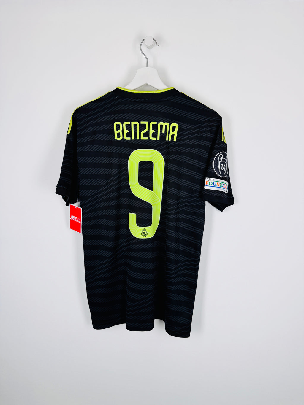 PSG FOOTBALL JERSEY 1997/1998 HOME - NGOTTY #4 (S)