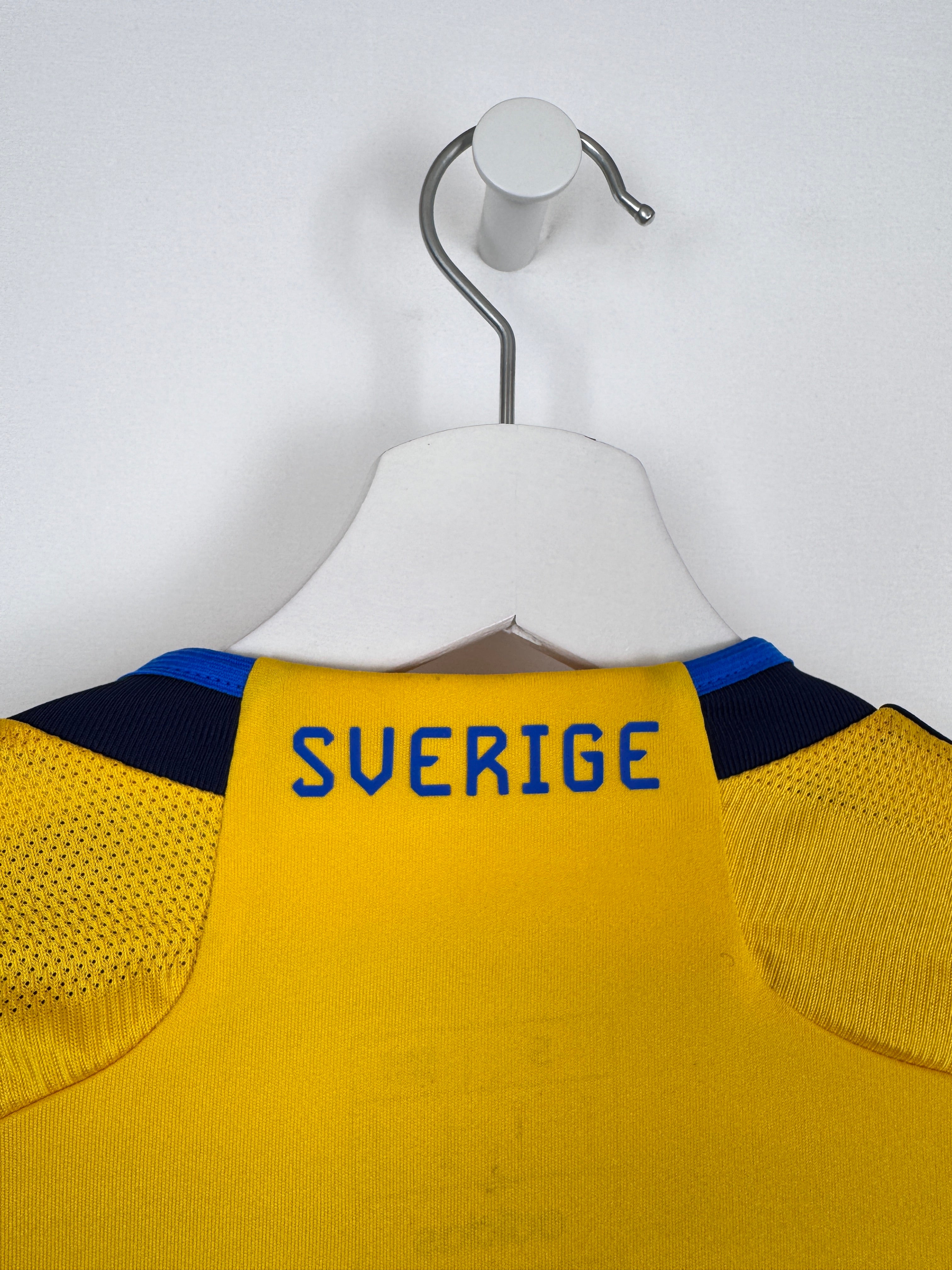 PSG FOOTBALL JERSEY 1997/1998 HOME - NGOTTY #4 (S)