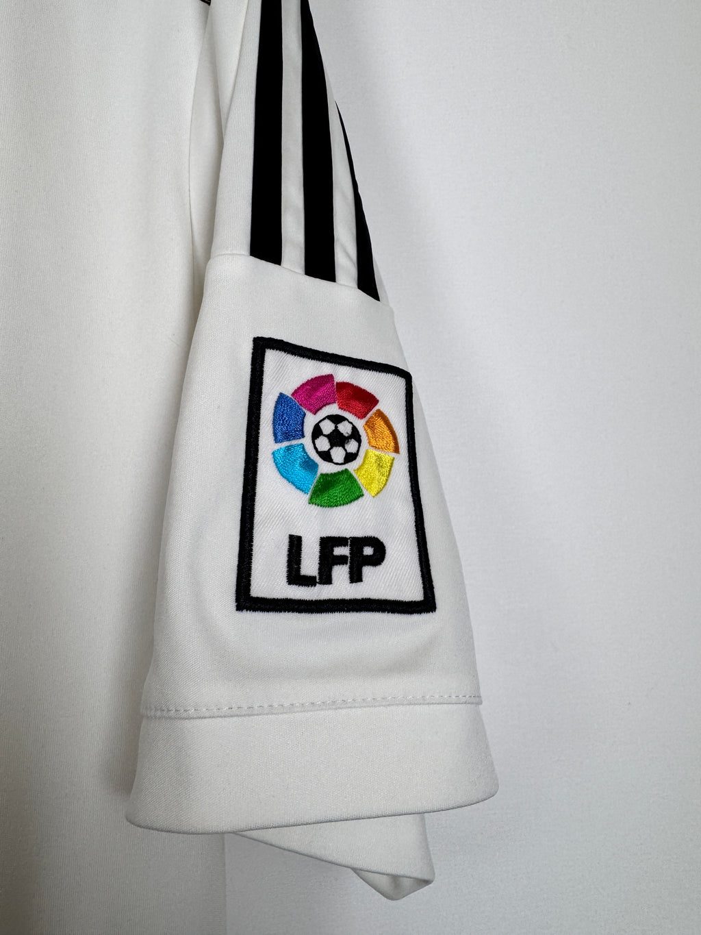 PSG FOOTBALL JERSEY 1997/1998 HOME - NGOTTY #4 (S)