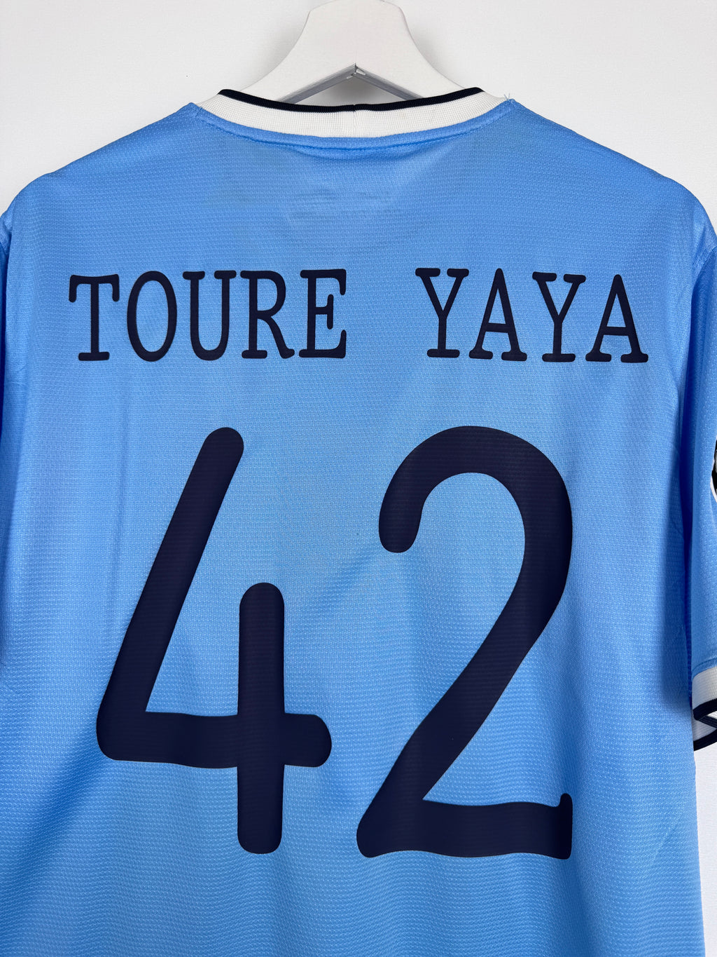 MAILLOT DE FOOTBALL MANCHESTER CITY 2013/2014 DOMICILE - YAYA TOURE #42 (L)