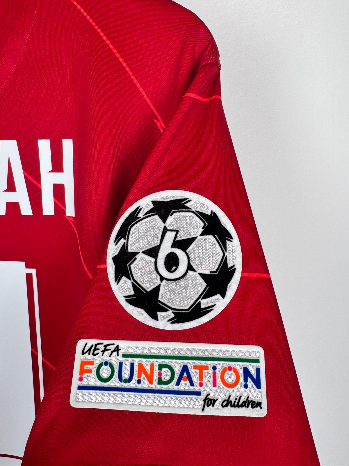 MAILLOT DE FOOTBALL LIVERPOOL 2021/2022 DOMICILE - MOHAMED SALAH #11 (L)