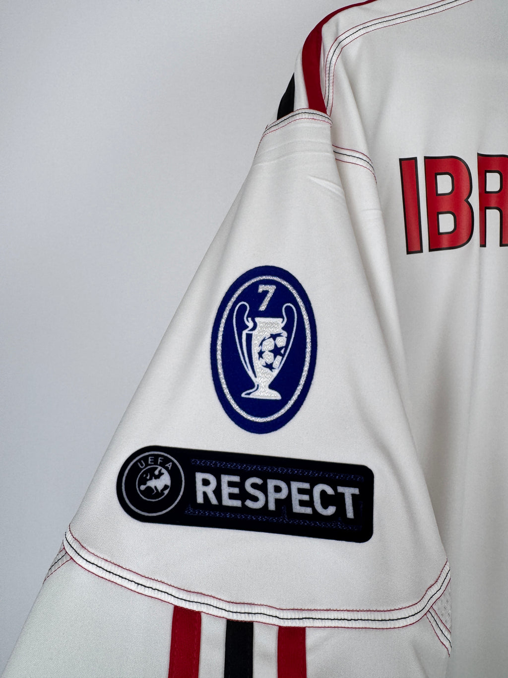 MAILLOT DE FOOTBALL AC MILAN 2010/2011 EXTÉRIEUR - ZLATAN IBRAHIMOVIC #11 (XL)