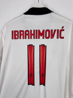 MAILLOT DE FOOTBALL AC MILAN 2010/2011 EXTÉRIEUR - ZLATAN IBRAHIMOVIC #11 (XL)