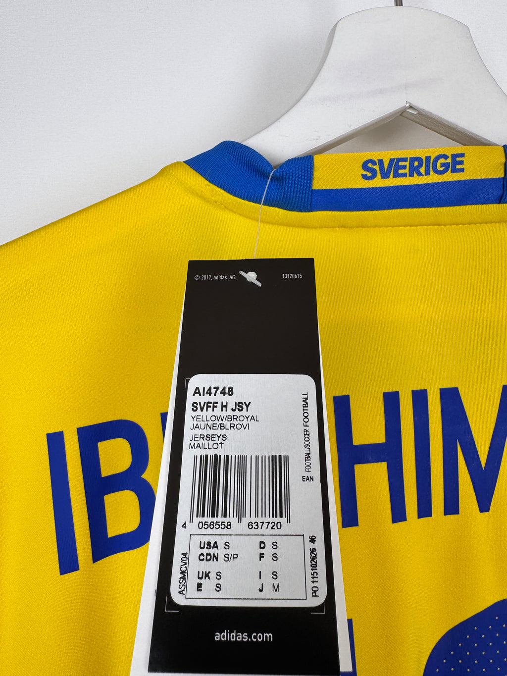 MAILLOT DE FOOTBALL SUÈDE 2016 DOMICILE NEUF AVEC ÉTIQUETTE - ZLATAN IBRAHIMOVIC #10 (S)