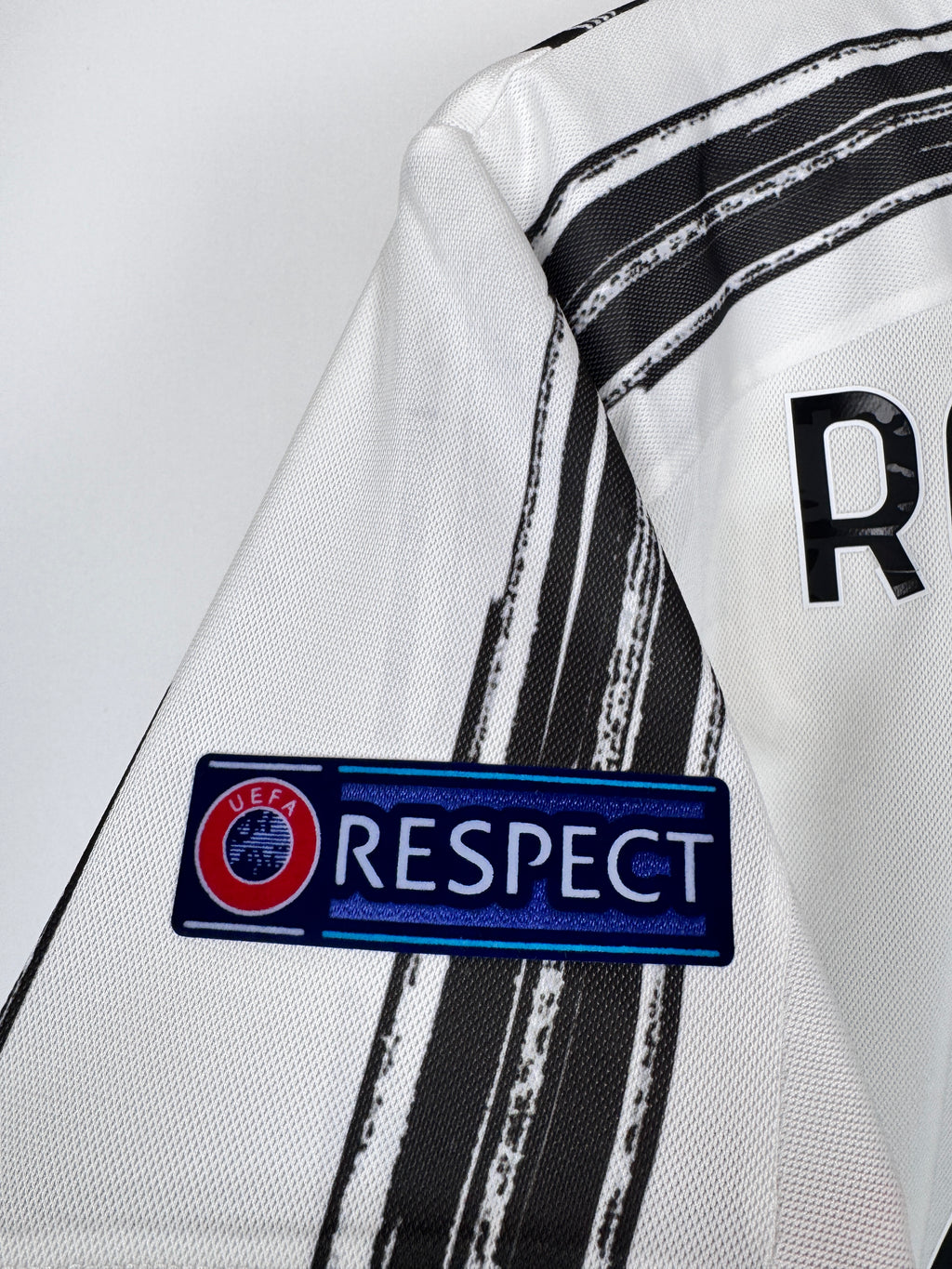 PSG FOOTBALL JERSEY 1997/1998 HOME - NGOTTY #4 (S)