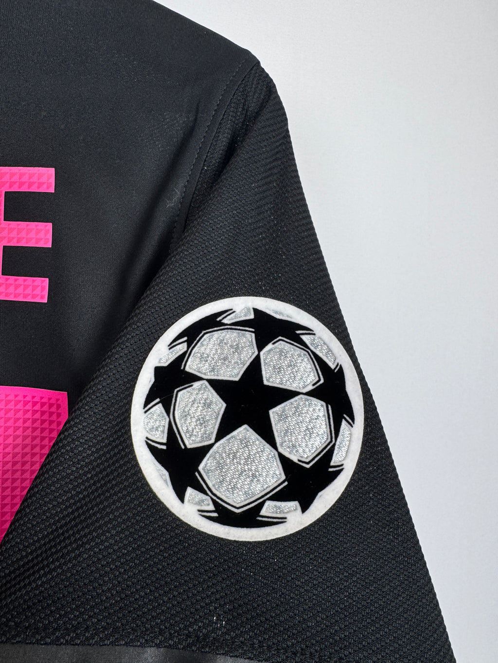 PSG FOOTBALL JERSEY 1997/1998 HOME - NGOTTY #4 (S)