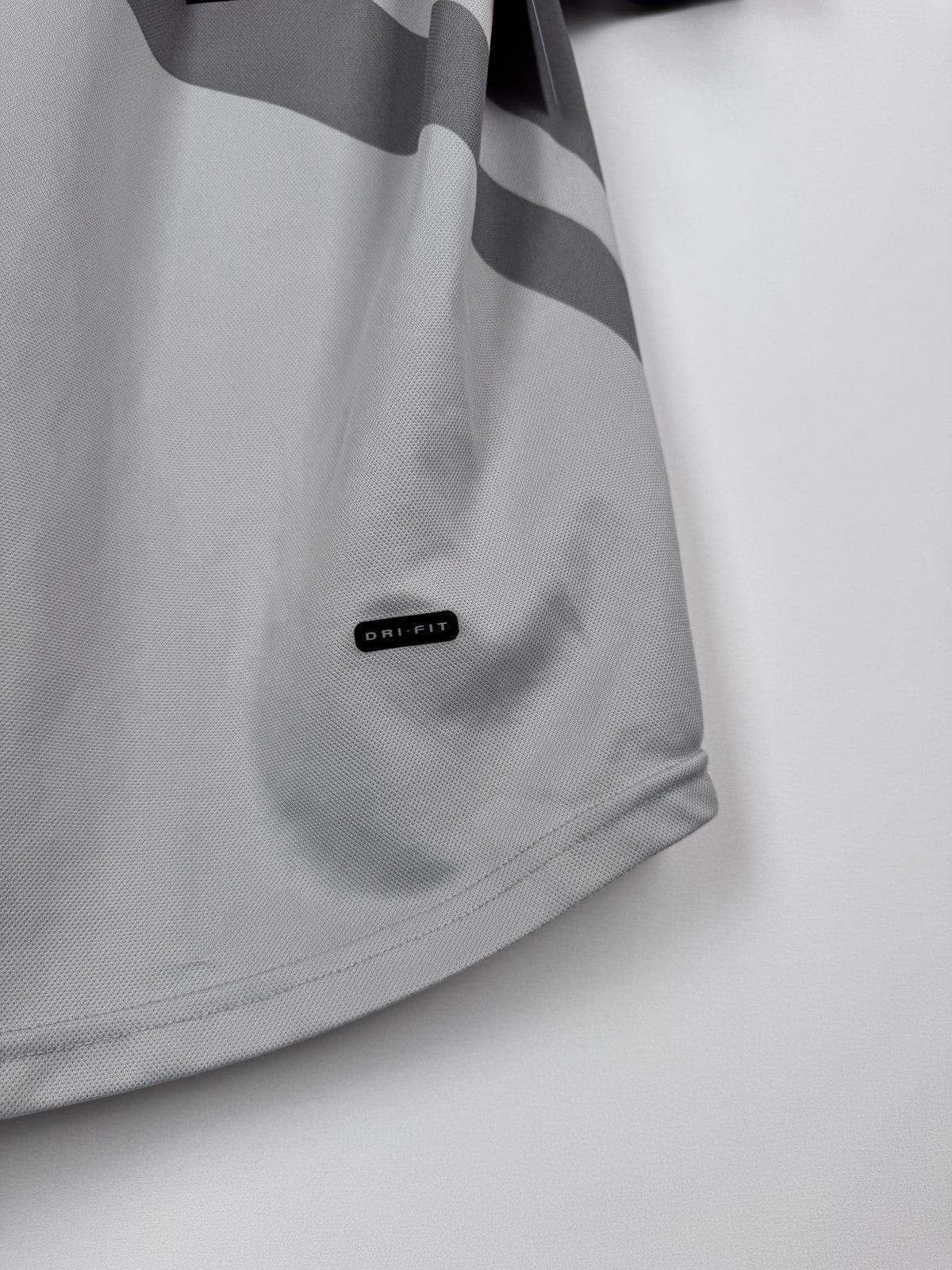 MAILLOT DE FOOTBALL PSG 2001/2002 EXTÉRIEUR - RONALDINHO #21 (M)