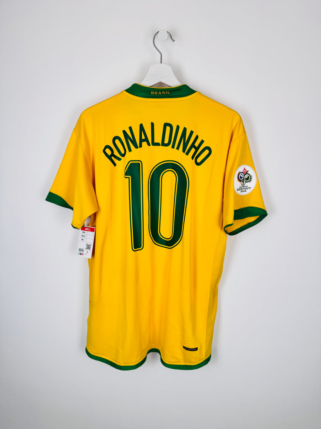 MAILLOT DE FOOTBALL BRÉSIL 2006 DOMICILE - RONALDINHO #10 (M)