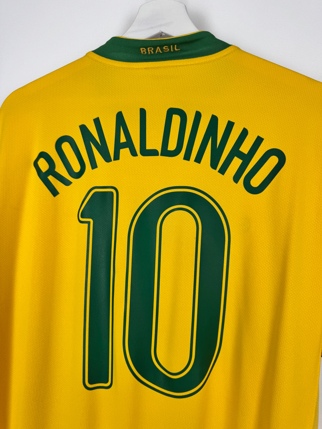 MAILLOT DE FOOTBALL BRÉSIL 2006 DOMICILE - RONALDINHO #10 (M)