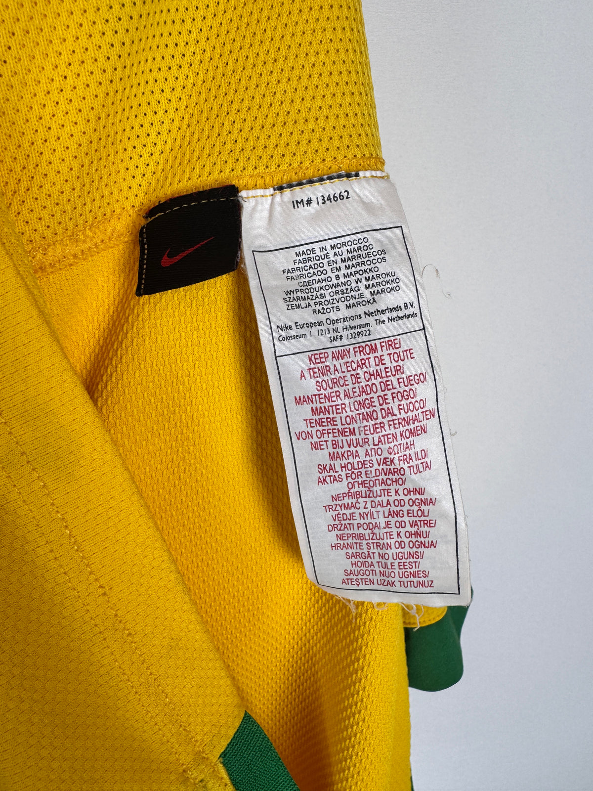 MAILLOT DE FOOTBALL BRÉSIL 2006 DOMICILE - RONALDINHO #10 (M)