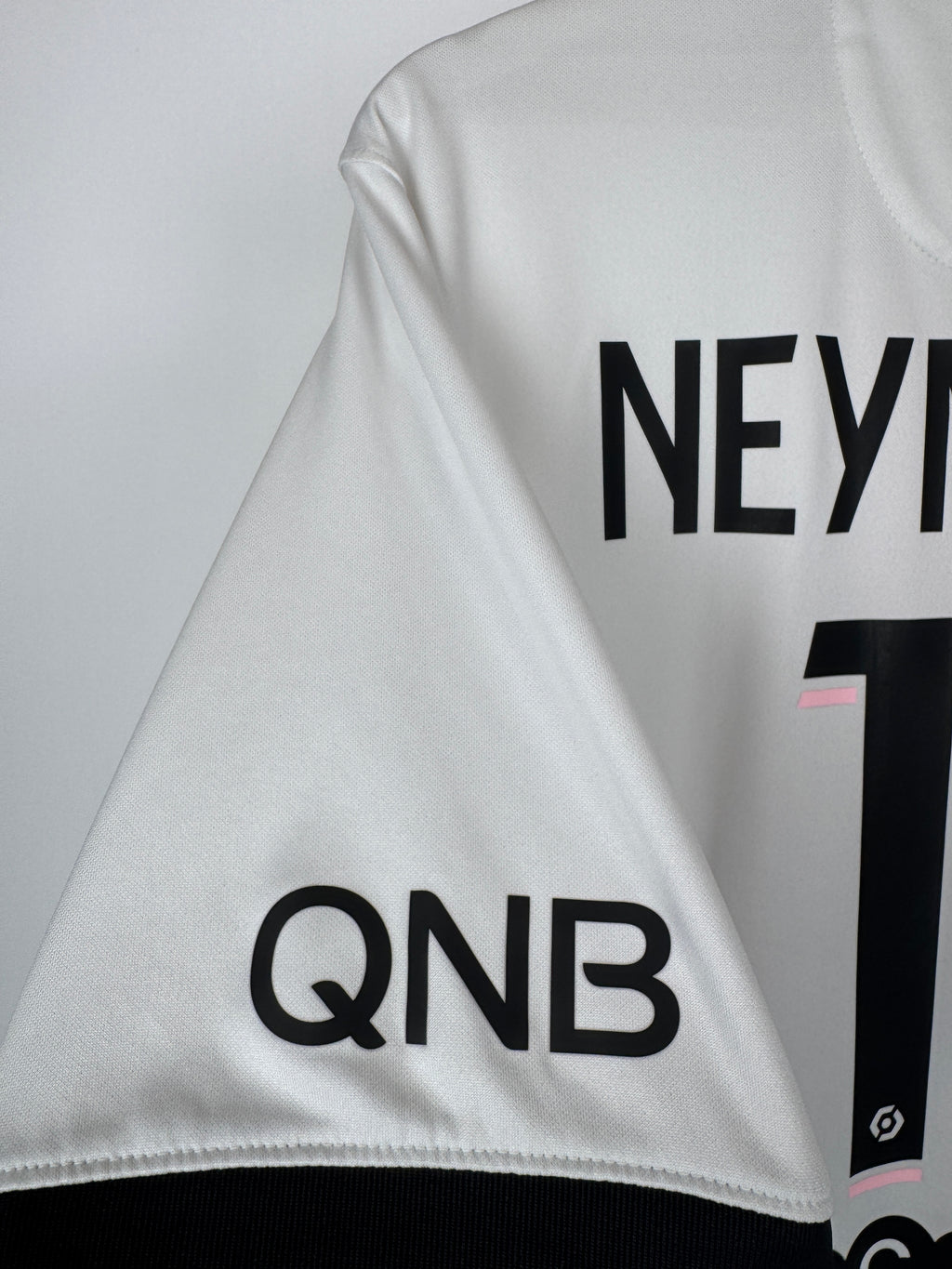 MAILLOT DE FOOTBALL PSG 2021/2022 EXTÉRIEUR - NEYMAR JR #10 (XL)