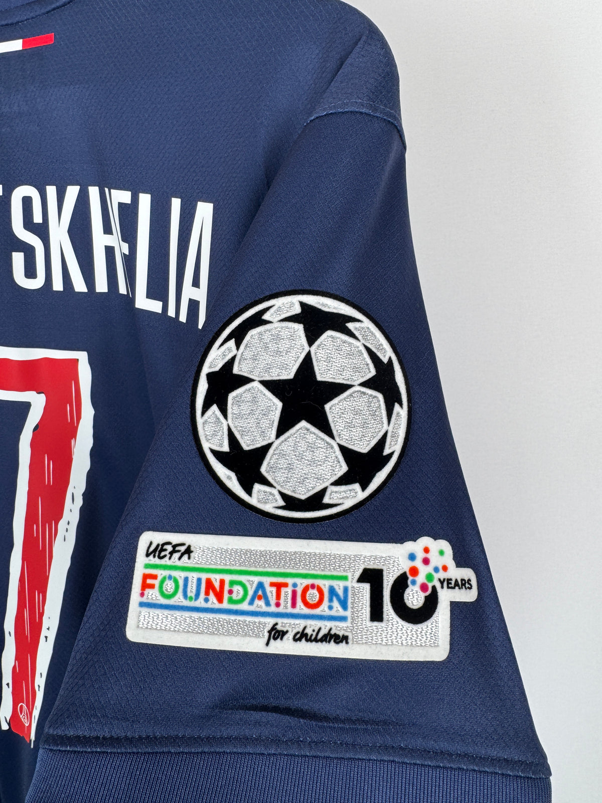 MAILLOT DE FOOTBALL PSG 2024/2025 DOMICILE FINALE MUNICH 2025 - KHVICHA KVARATSKHELIA #7 (M)