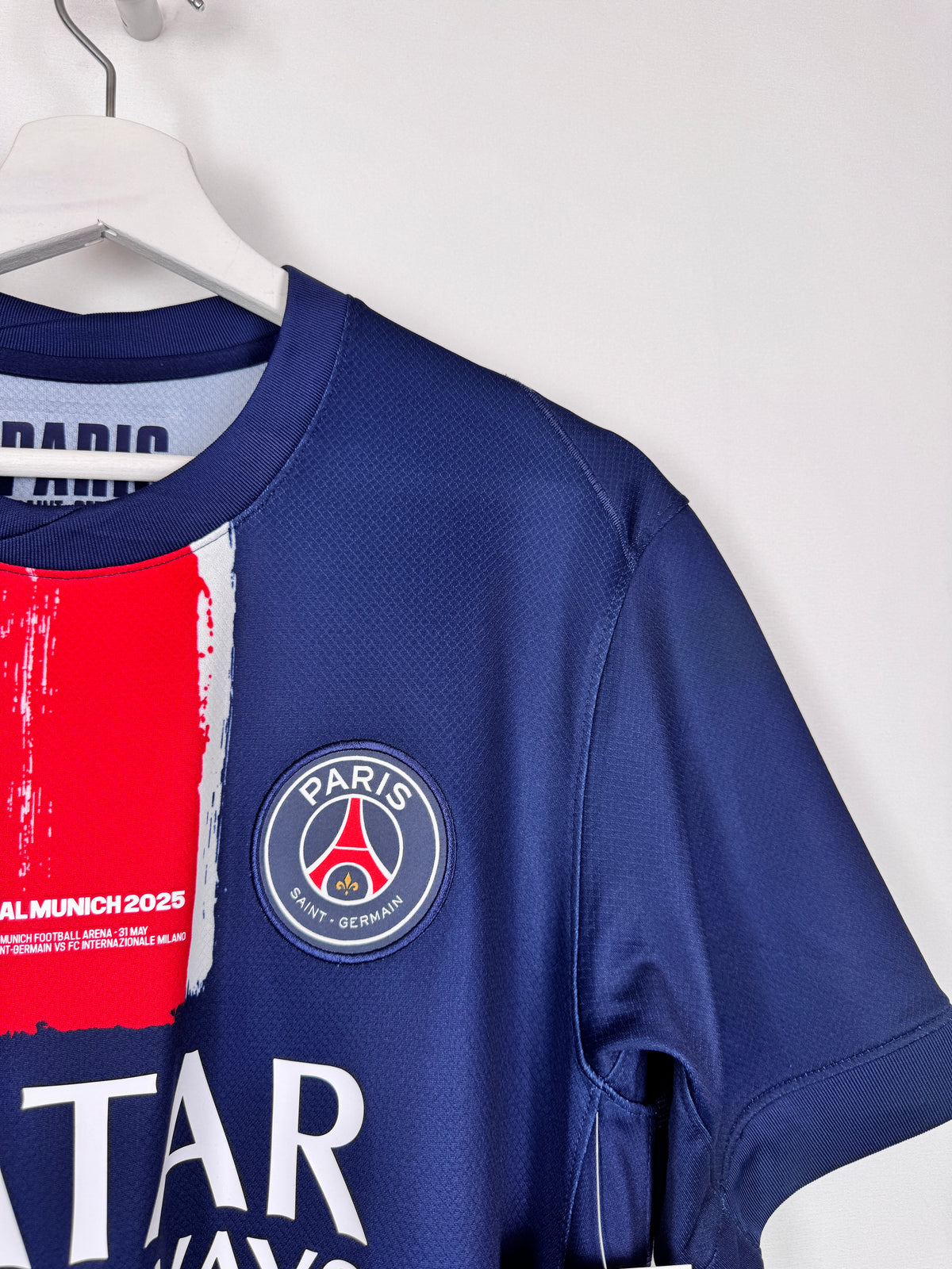 MAILLOT DE FOOTBALL PSG 2024/2025 DOMICILE FINALE MUNICH 2025 - KHVICHA KVARATSKHELIA #7 (M)