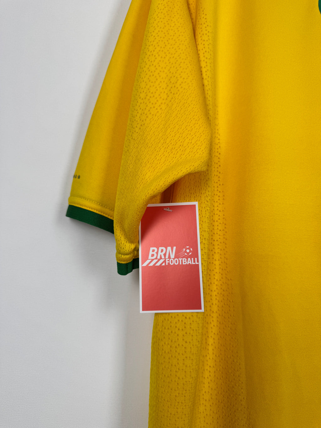 BRAZIL 2000 HOME FOOTBALL SHIRT - RONALDINHO #7 (XL)