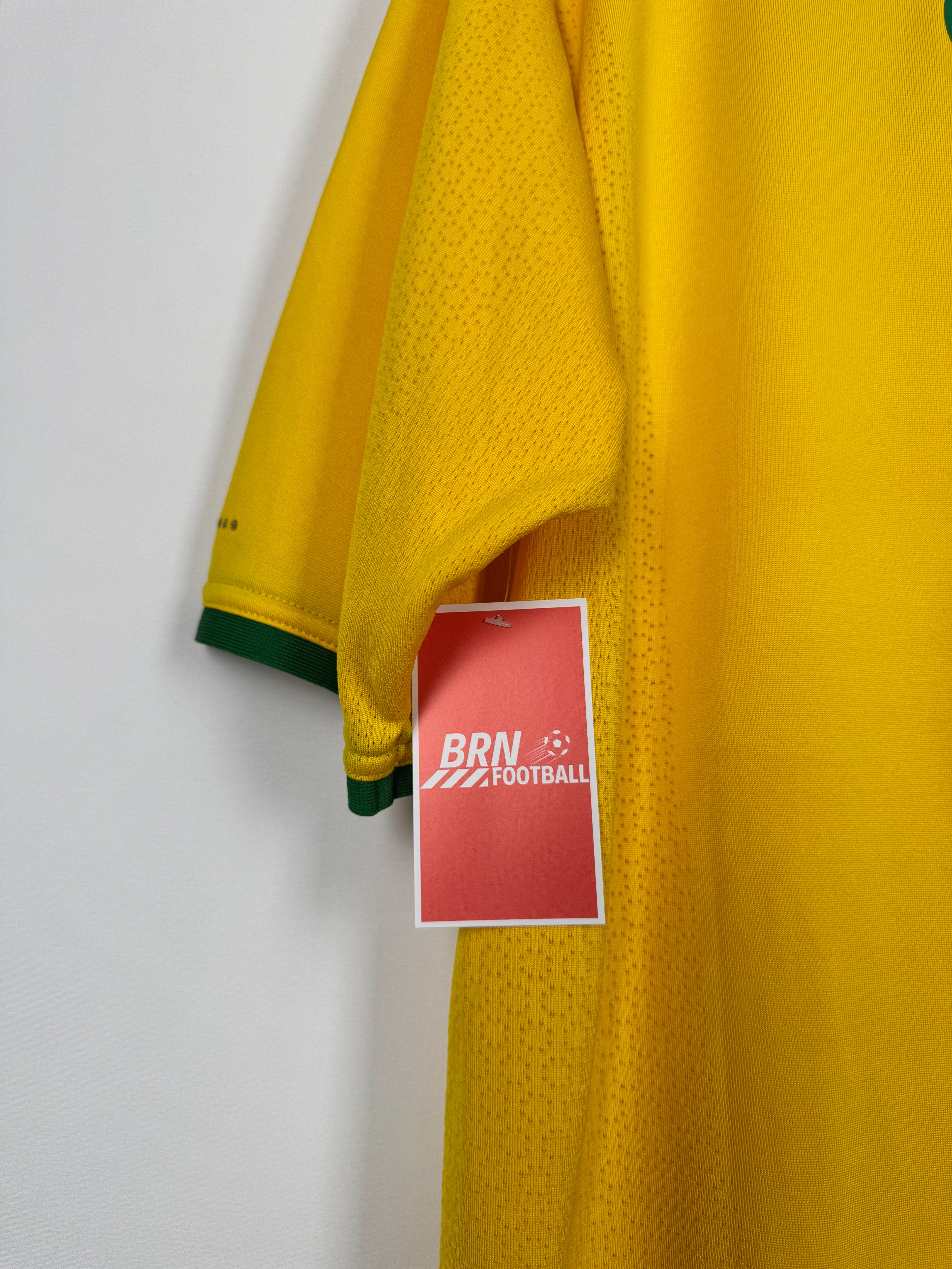 BRAZIL 2000 HOME FOOTBALL SHIRT - RONALDINHO #7 (XL)