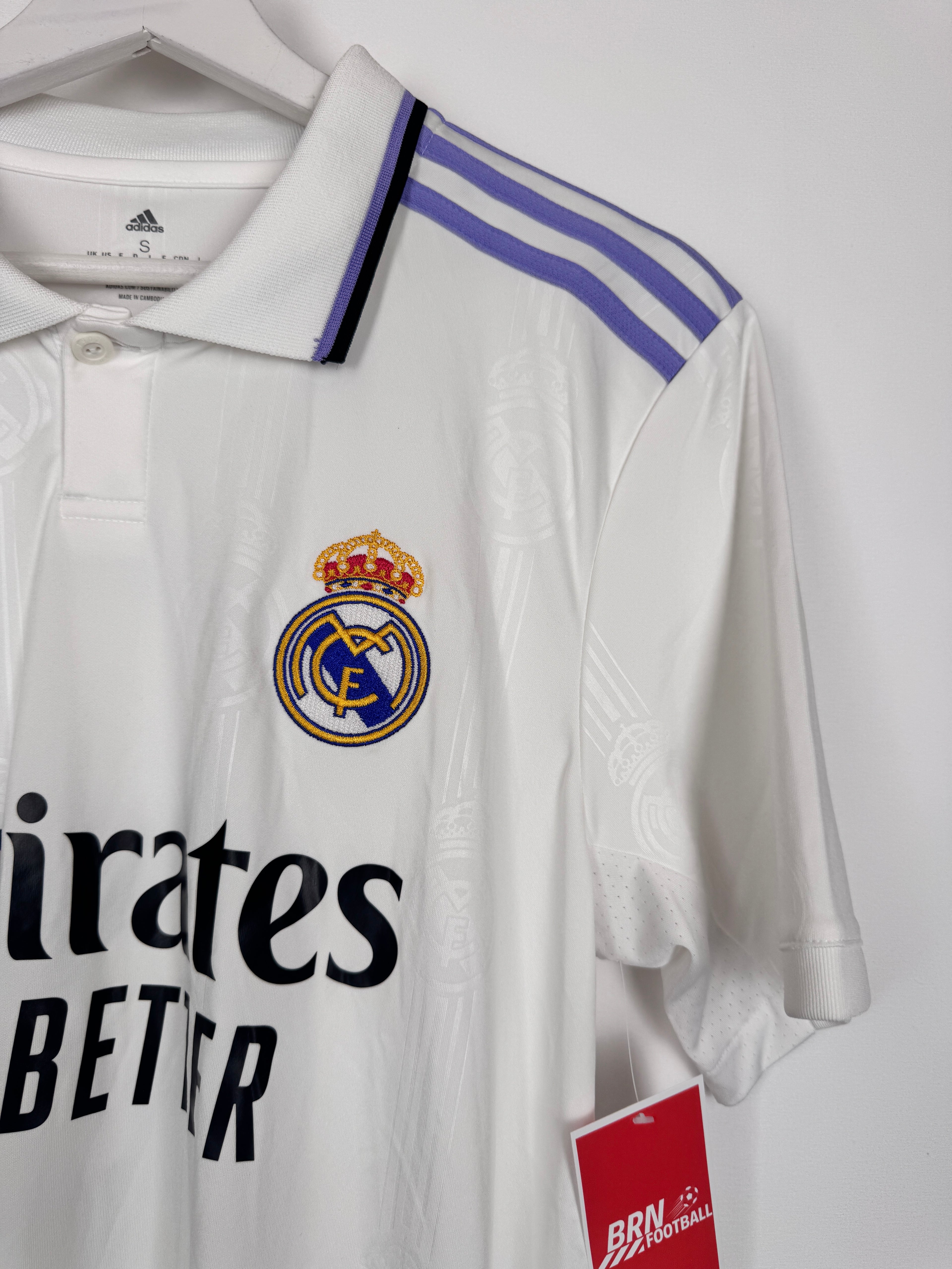 MAILLOT DE FOOTBALL REAL MADRID 2022/2023 DOMICILE - KARIM BENZEMA #9 BALLON D'OR (S)