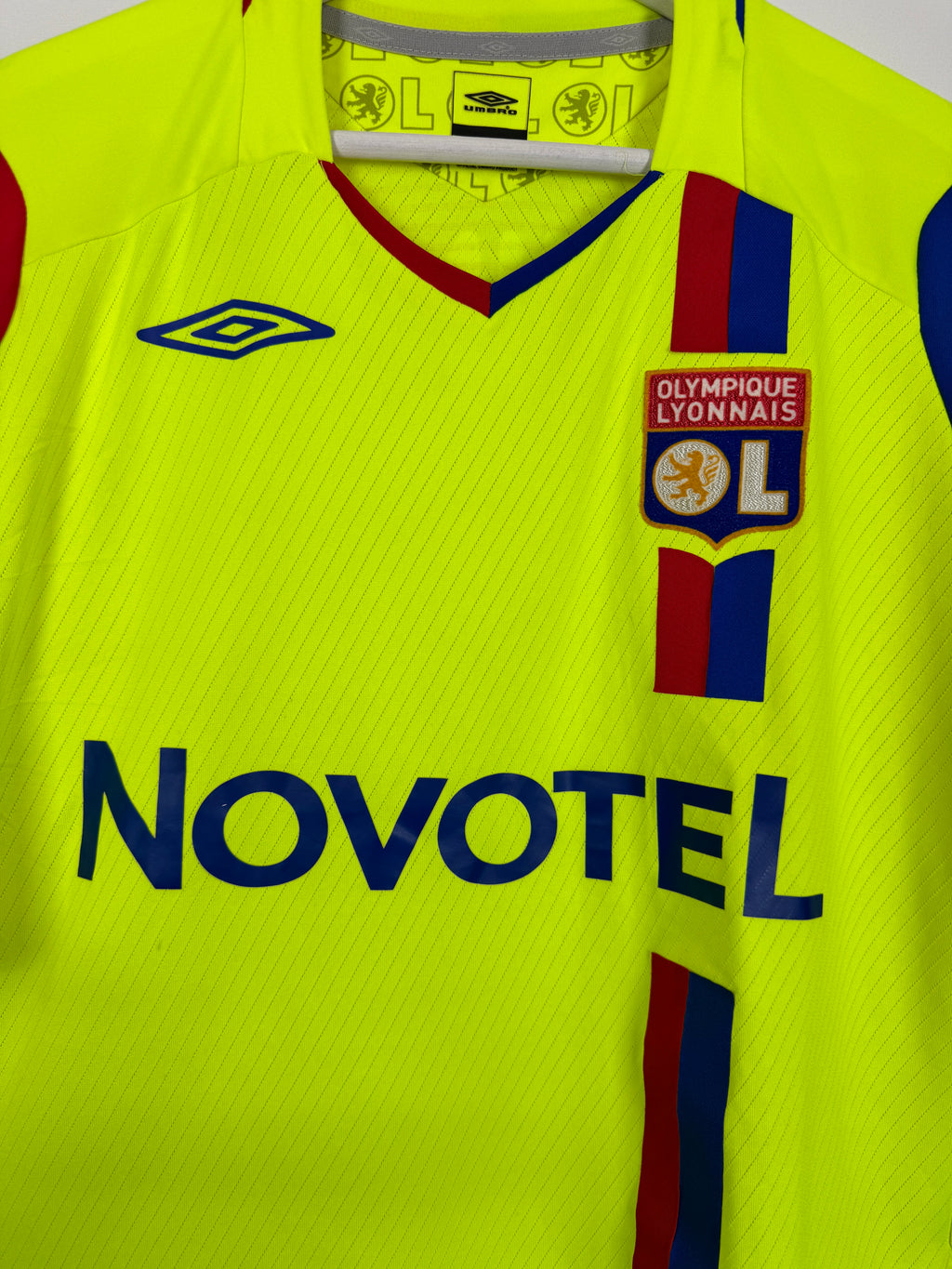 OLYMPIQUE LYONNAIS 2008/2009 THIRD FOOTBALL JERSEY - JUNINHO #8 (L)