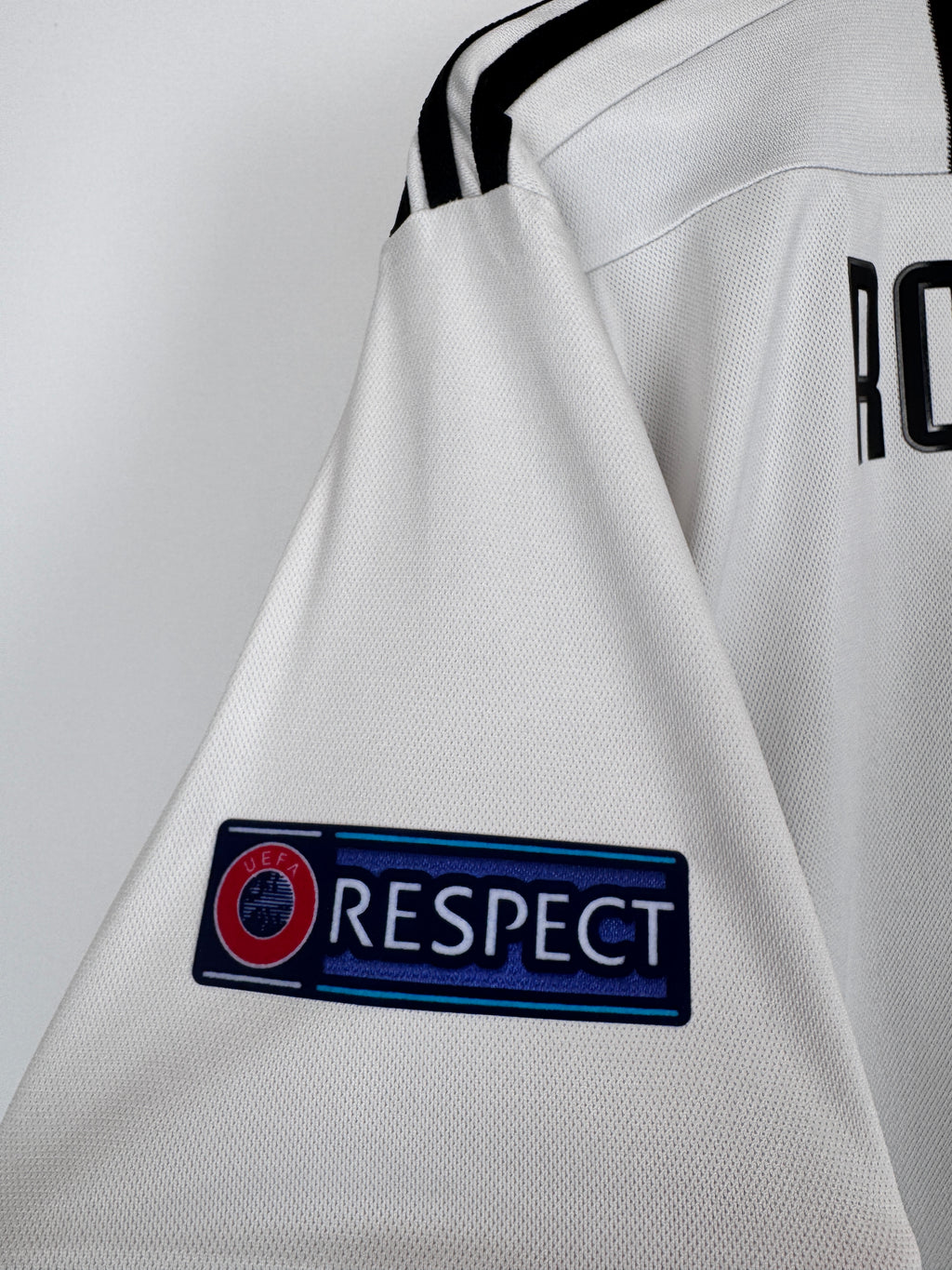 PSG FOOTBALL JERSEY 1997/1998 HOME - NGOTTY #4 (S)