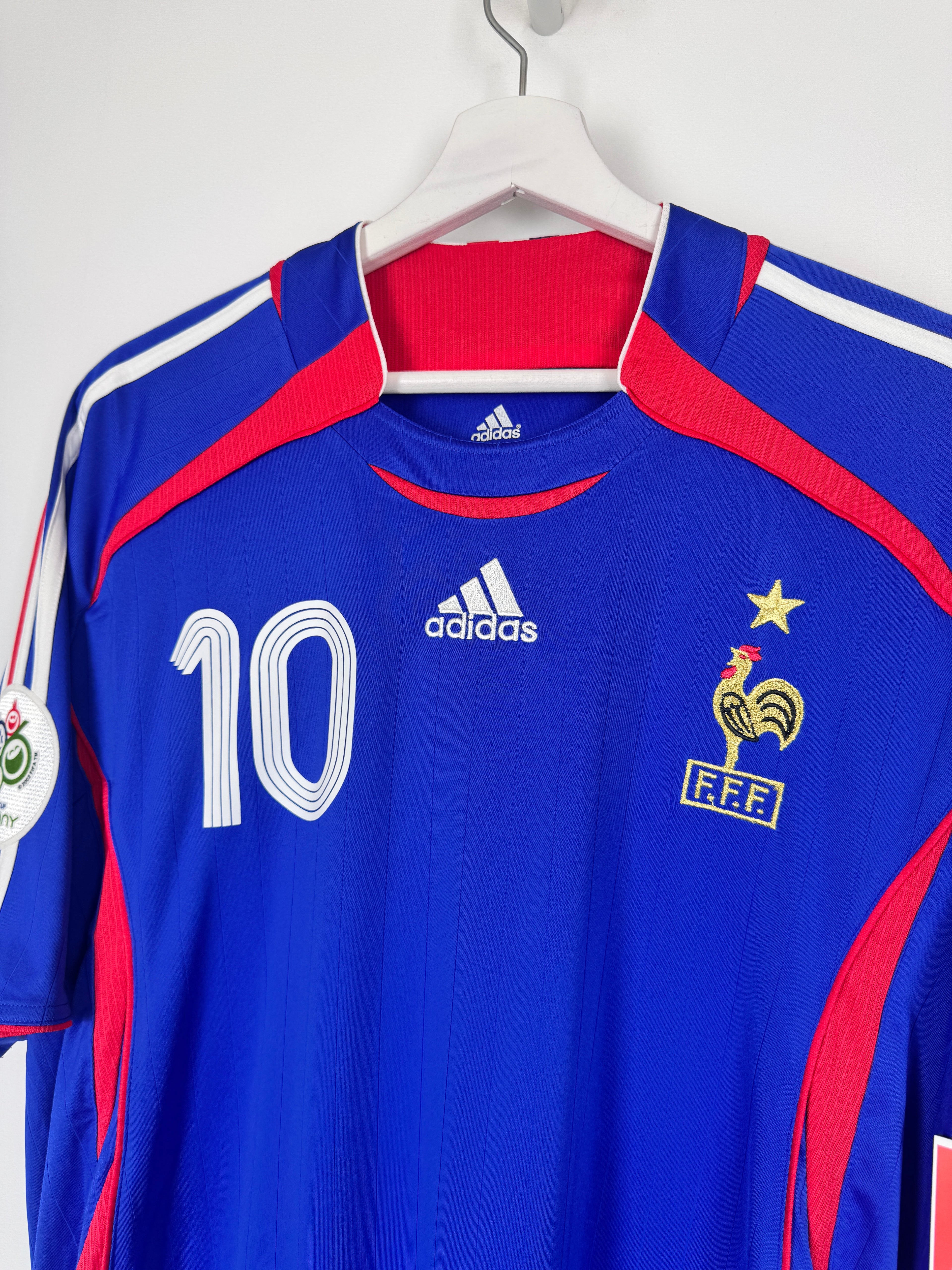 PSG FOOTBALL JERSEY 1997/1998 HOME - NGOTTY #4 (S)