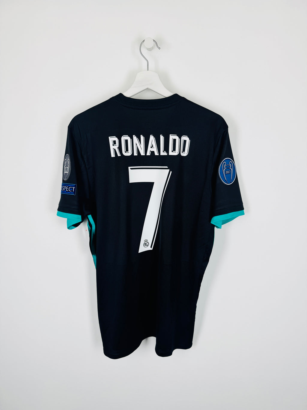 REAL MADRID 2017/2018 AWAY FOOTBALL JERSEY - RONALDO #7 (L)
