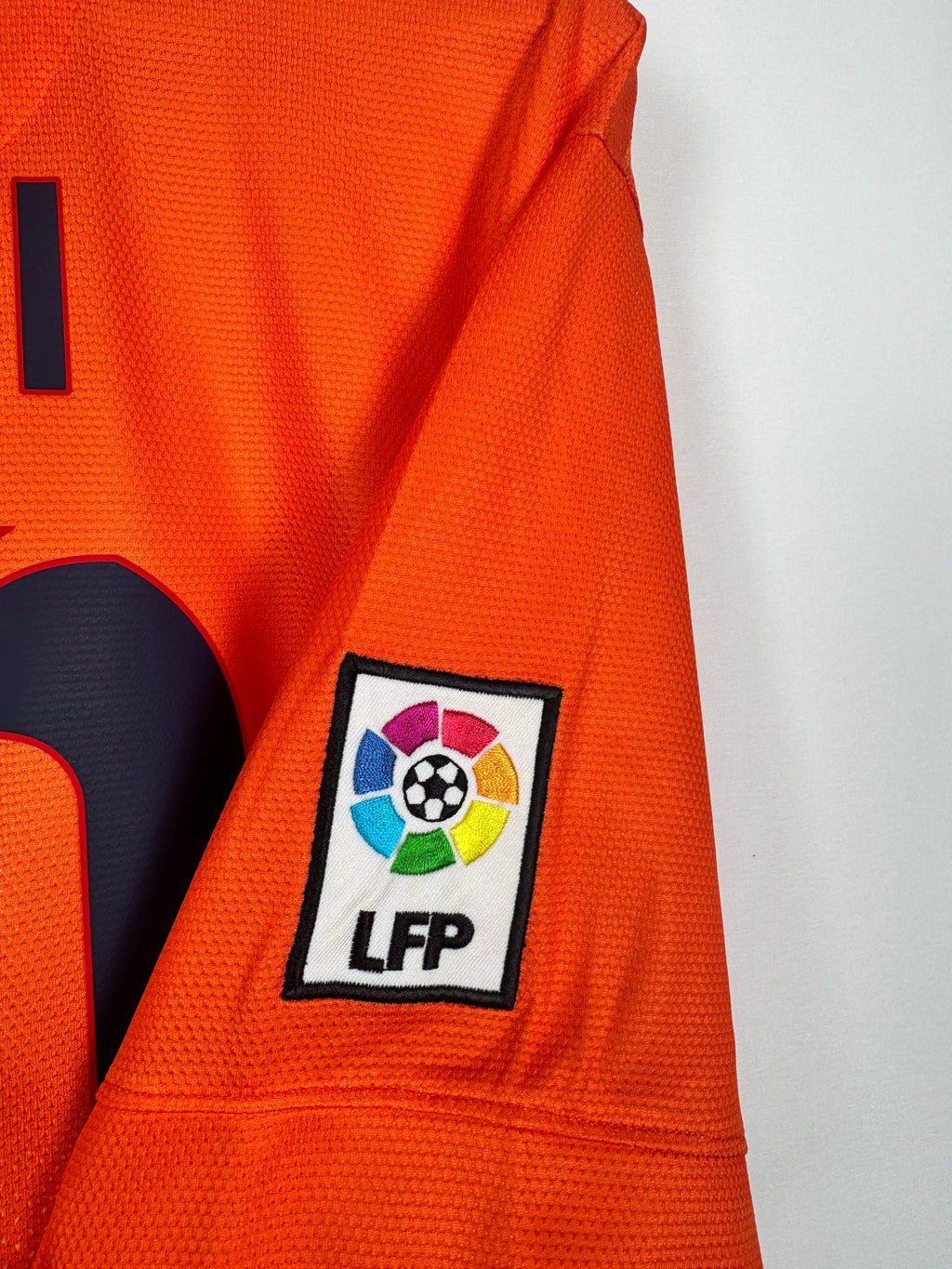 BARCELONA 2012/2013 AWAY FOOTBALL SHIRT - MESSI #10 (XL)
