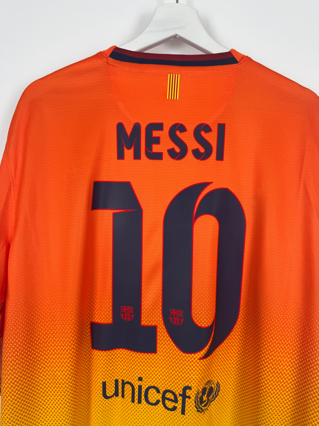 BARCELONA 2012/2013 AWAY FOOTBALL SHIRT - MESSI #10 (XL)