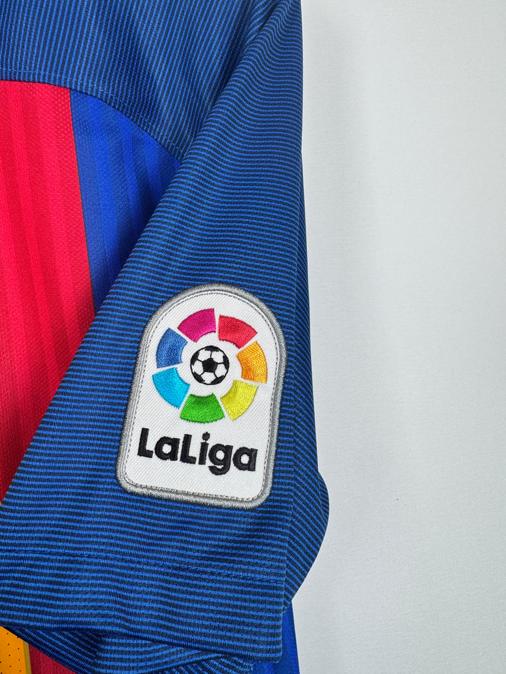 BARCELONA 2016/2017 HOME FOOTBALL JERSEY - MESSI #10 (M)