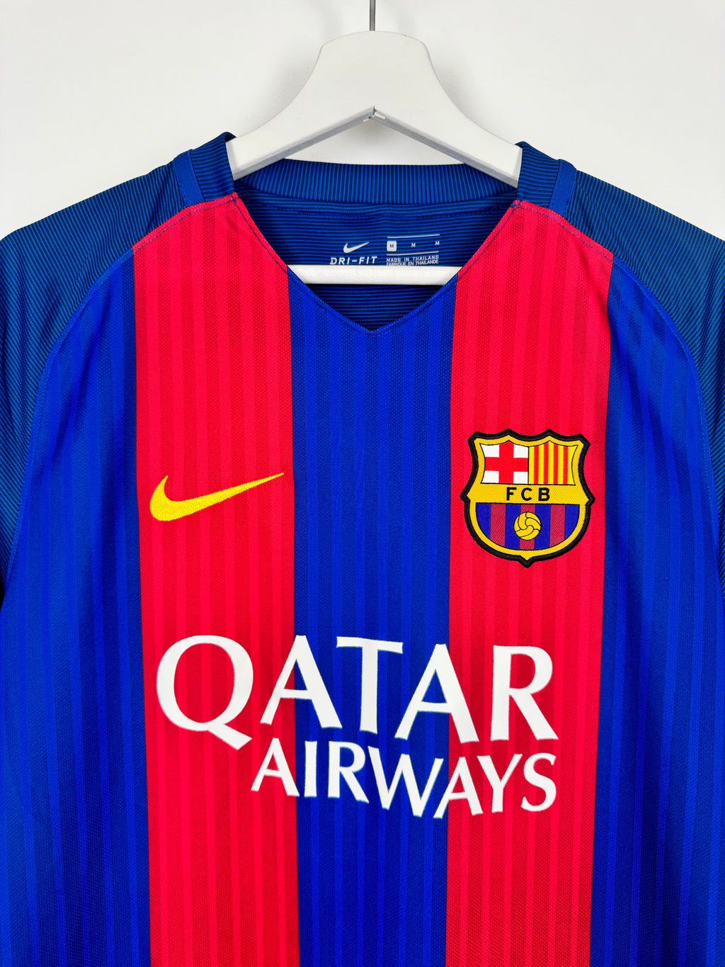 BARCELONA 2016/2017 HOME FOOTBALL JERSEY - MESSI #10 (M)