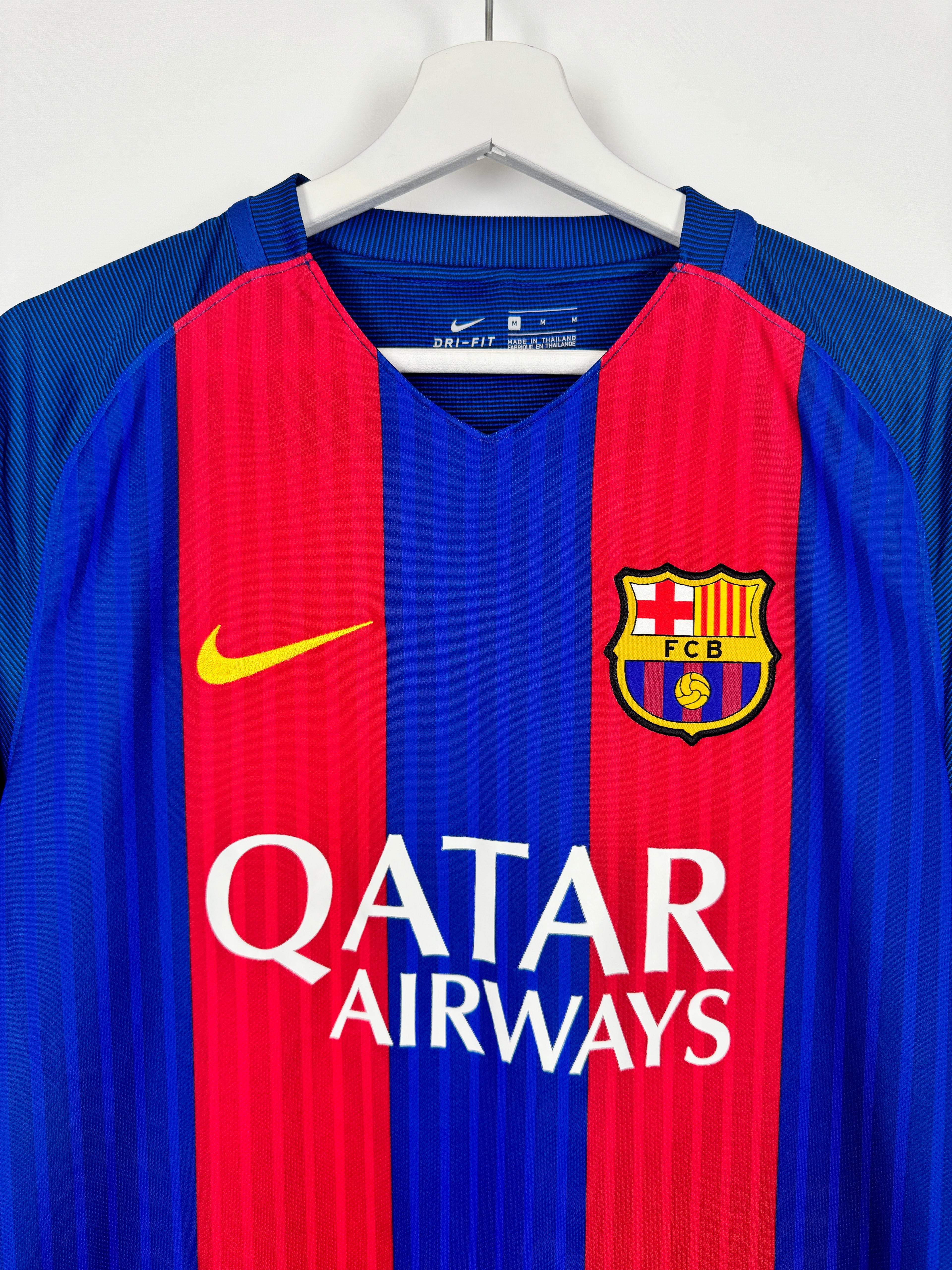 BARCELONA 2016/2017 HOME FOOTBALL JERSEY - MESSI #10 (M)