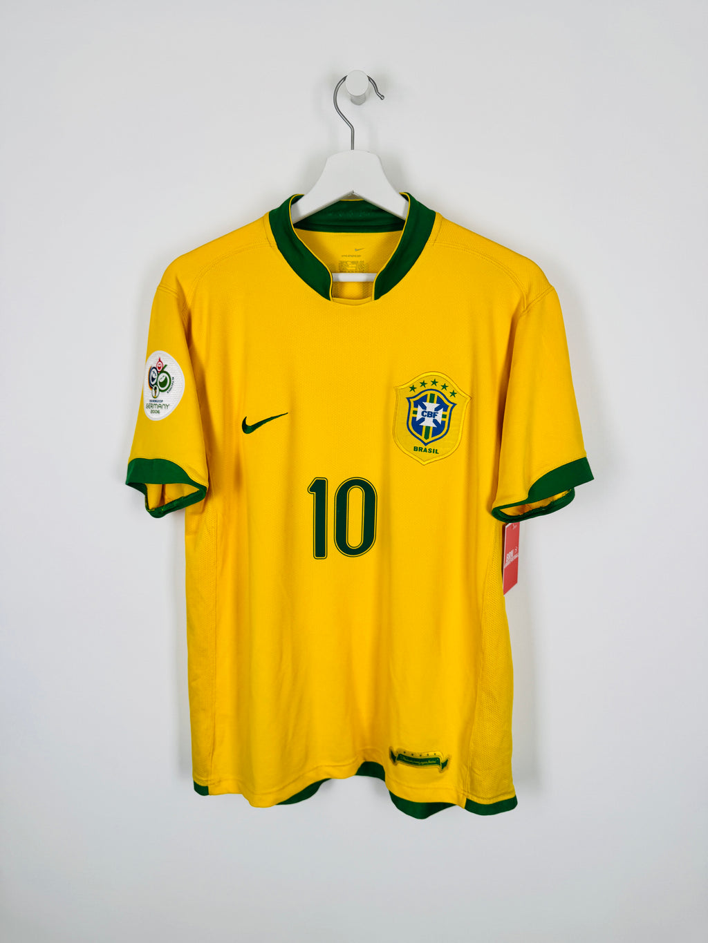 BRAZIL 2006 HOME FOOTBALL JERSEY - RONALDINHO #10 (M)