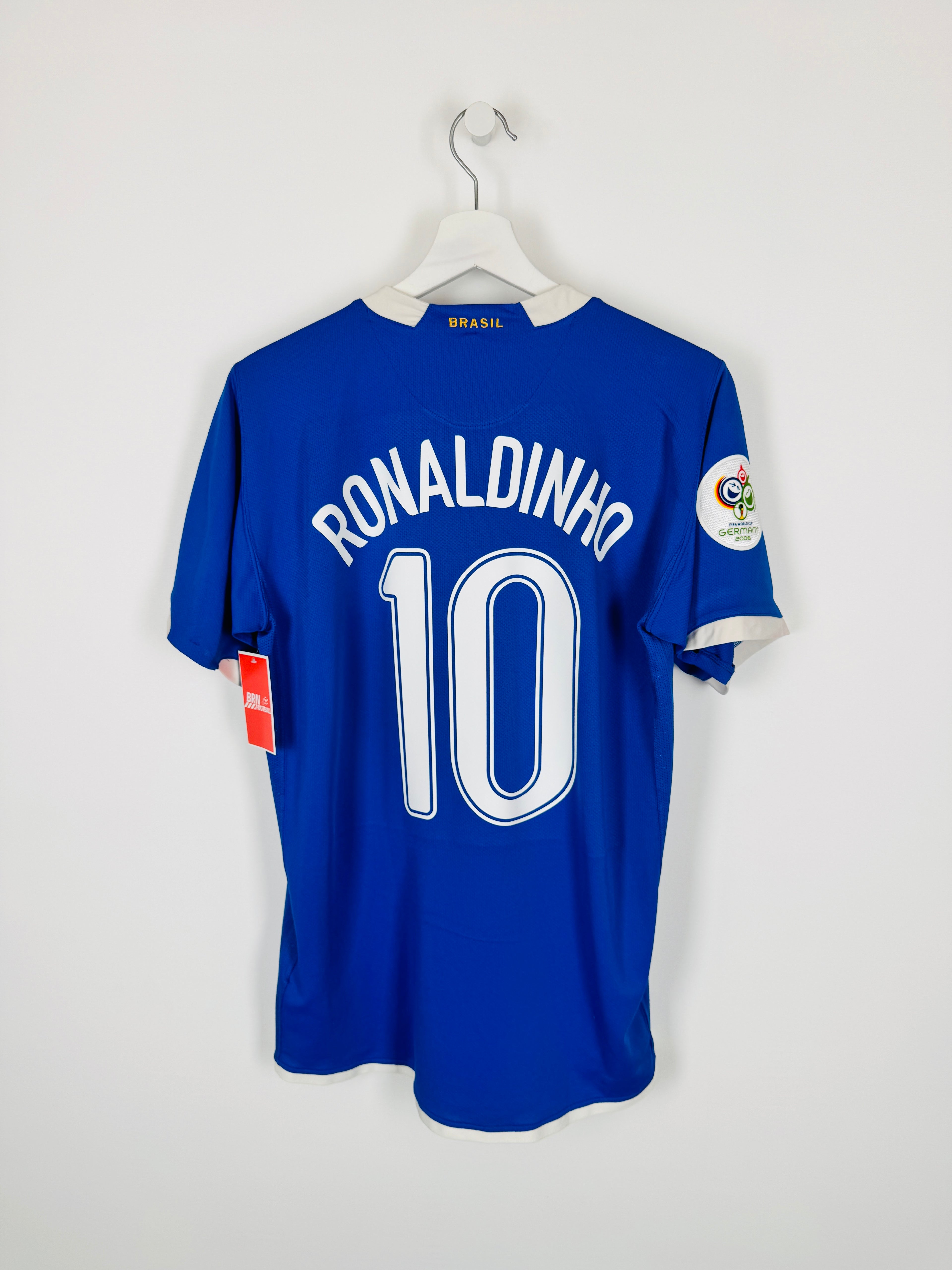 BRAZIL 2006 AWAY FOOTBALL SHIRT - RONALDINHO #10 (M)