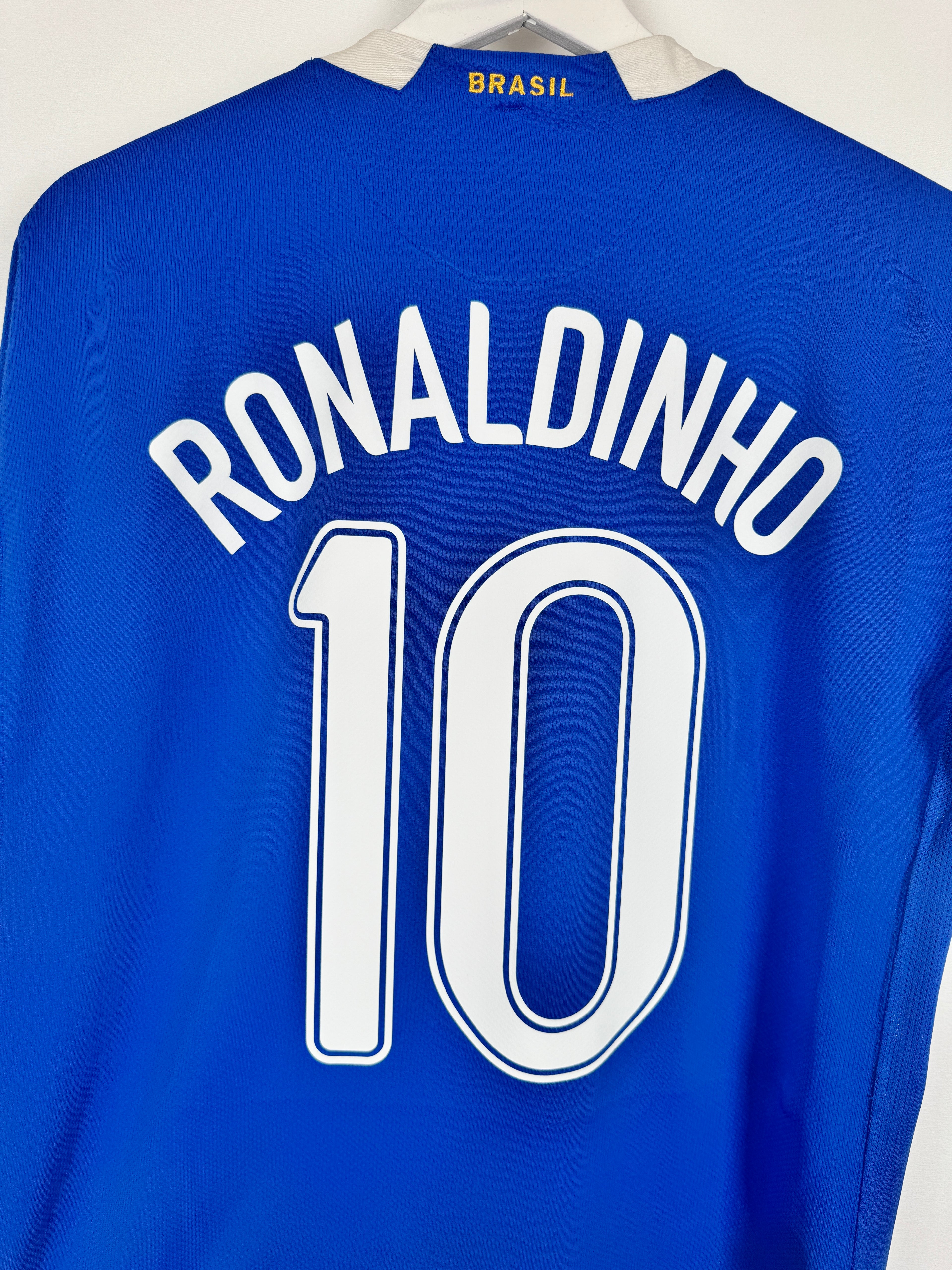 BRAZIL 2006 AWAY FOOTBALL SHIRT - RONALDINHO #10 (M)