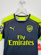 ARSENAL 2016/2017 THIRD FOOTBALL SHIRT - OZIL #11 (S)