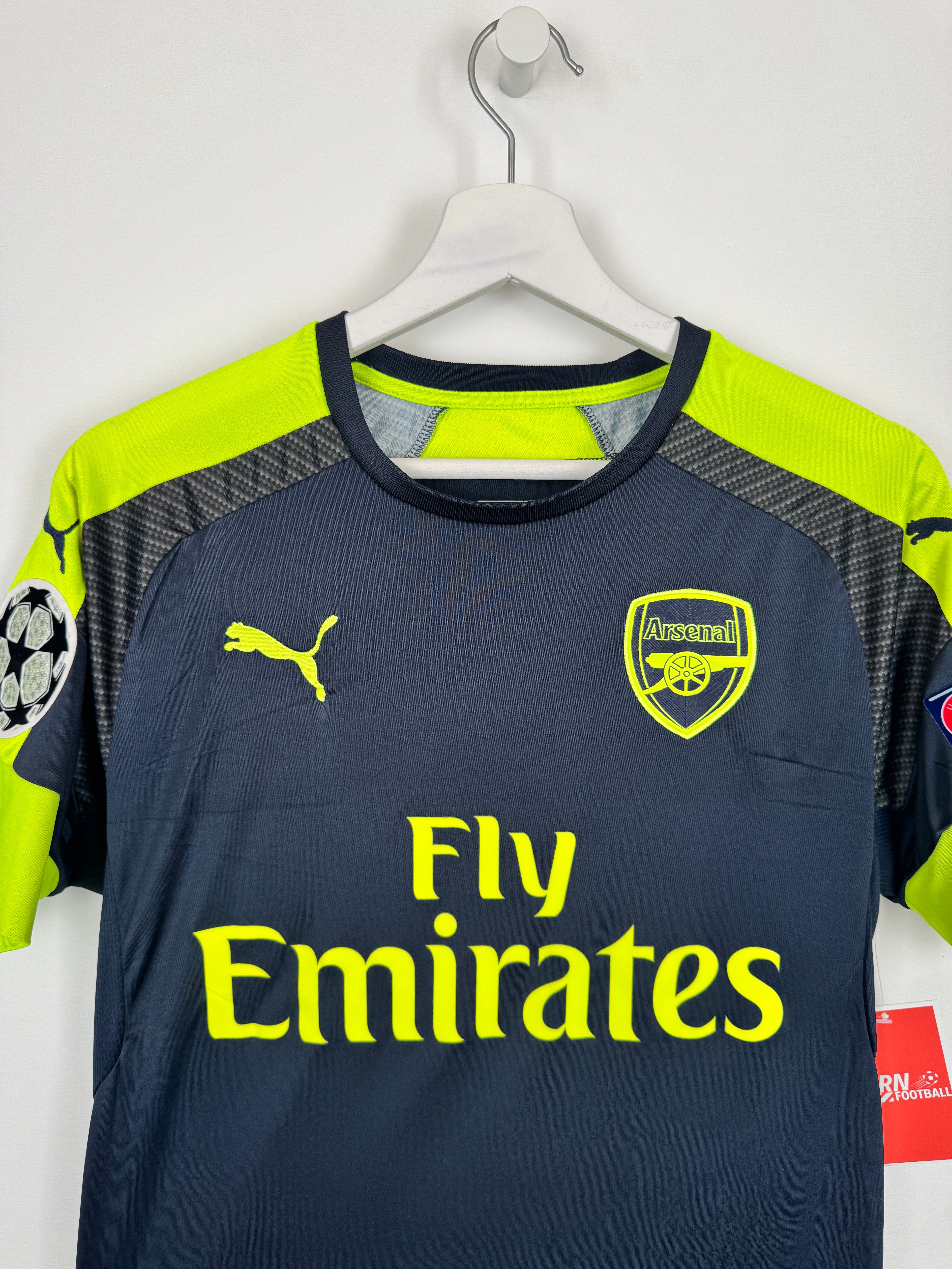 ARSENAL 2016/2017 THIRD FOOTBALL SHIRT - OZIL #11 (S)