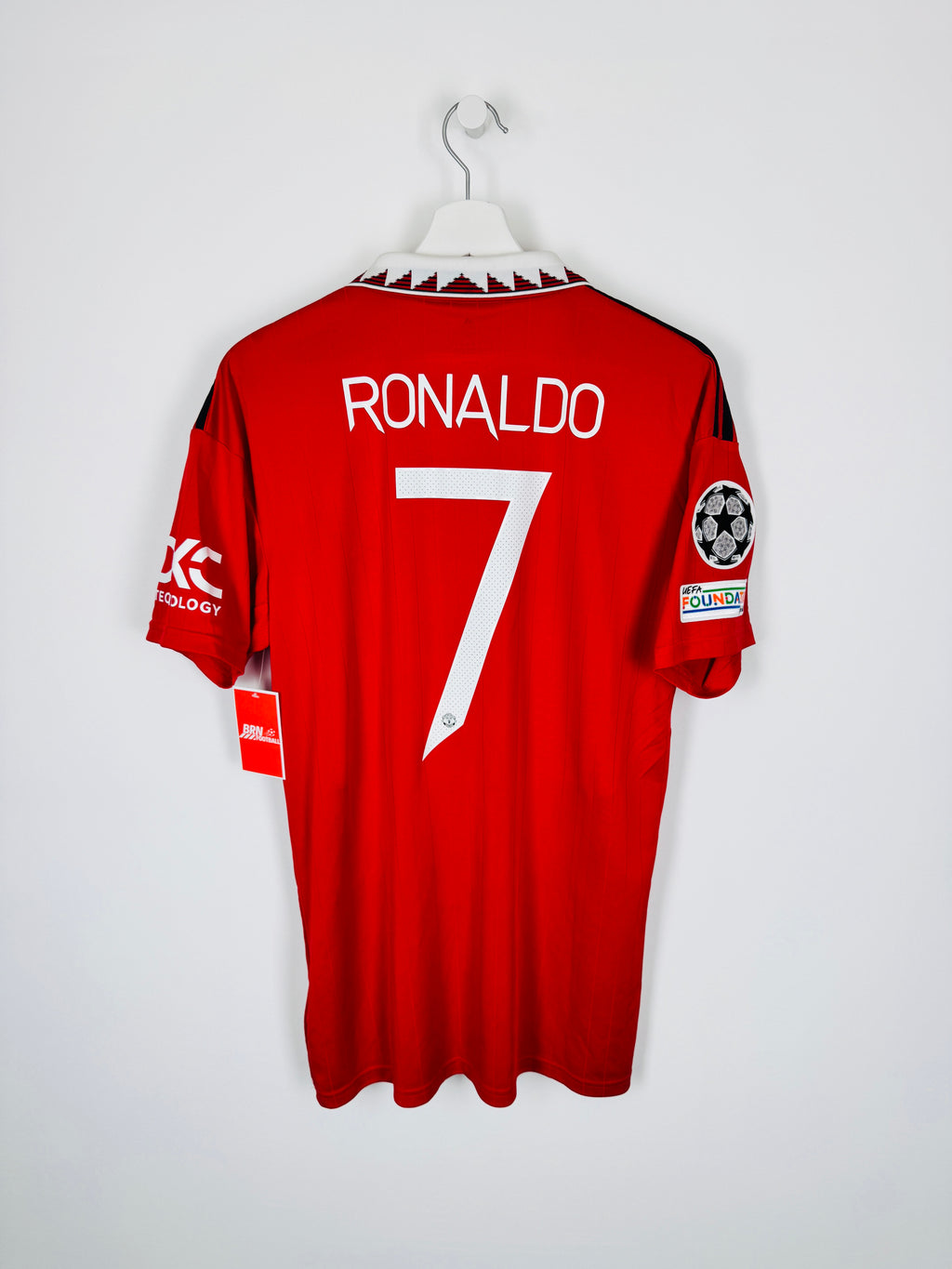 MANCHESTER UNITED 2022/2023 HOME FOOTBALL JERSEY - RONALDO #7 (M)