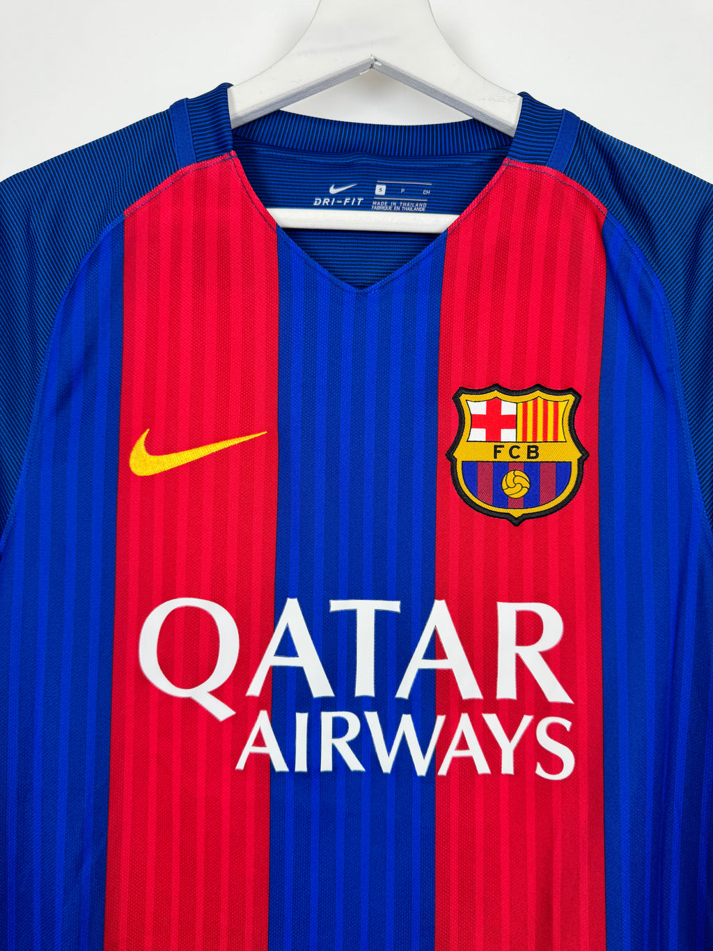 BARCELONA FOOTBALL SHIRT 2016/2017 HOME - NEYMAR JR #10 (S)