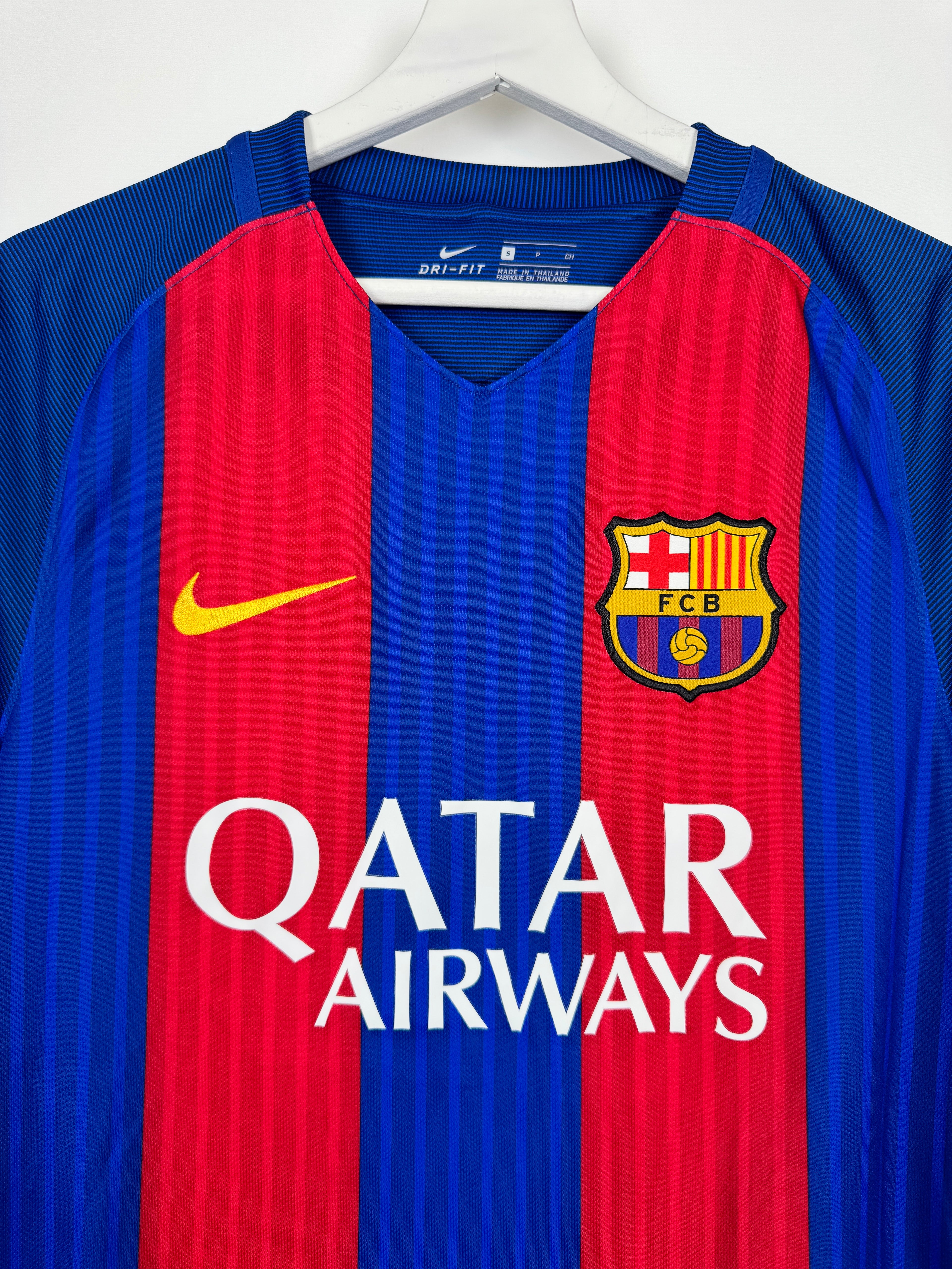 BARCELONA FOOTBALL SHIRT 2016/2017 HOME - NEYMAR JR #10 (S)