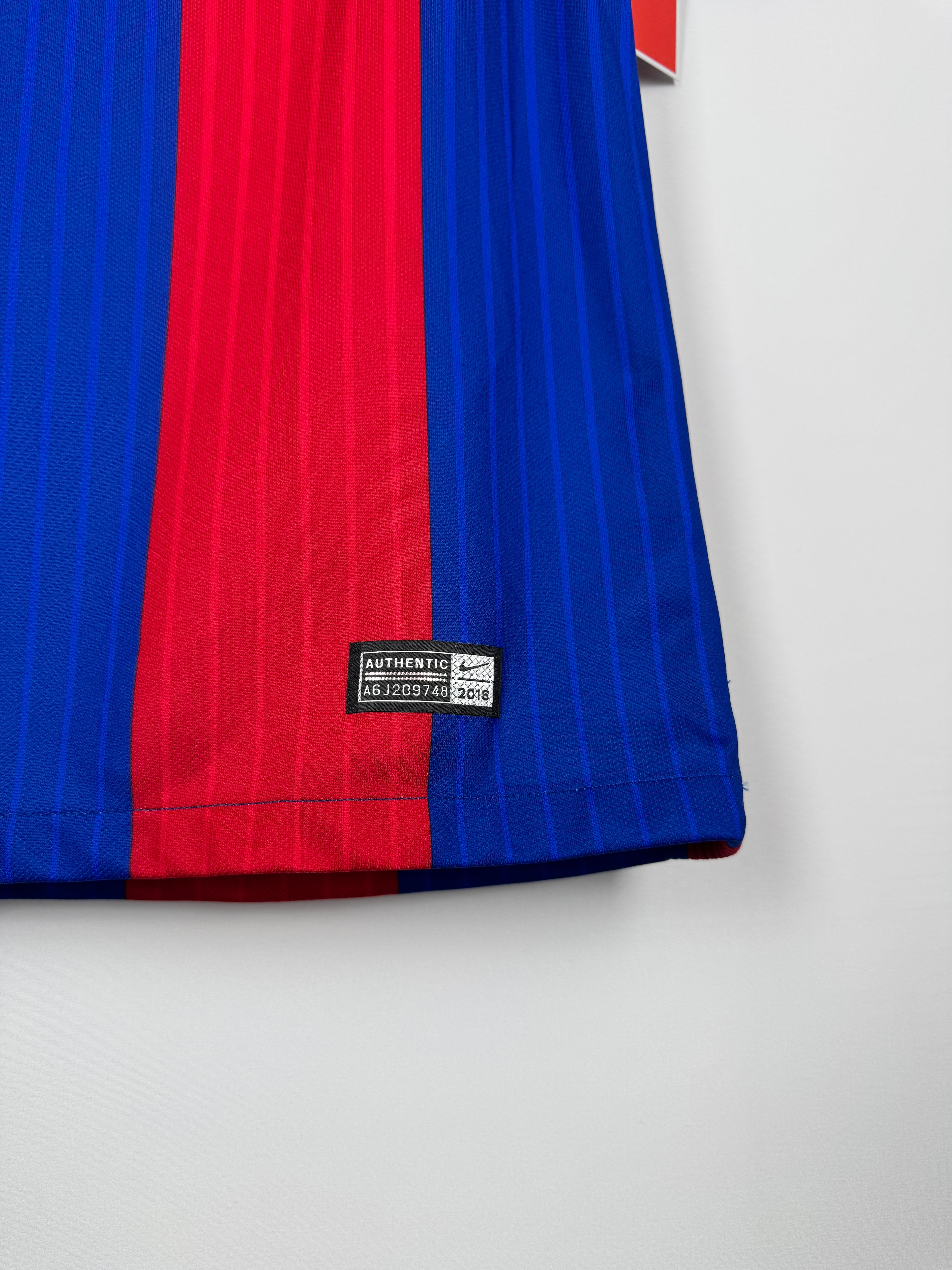 BARCELONA FOOTBALL SHIRT 2016/2017 HOME - NEYMAR JR #10 (S)
