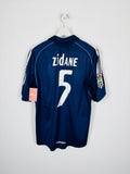 REAL MADRID 2005/2006 AWAY FOOTBALL SHIRT - ZIDANE #5 (M)