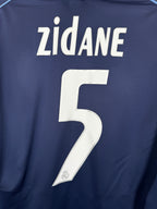 REAL MADRID 2005/2006 AWAY FOOTBALL SHIRT - ZIDANE #5 (M)