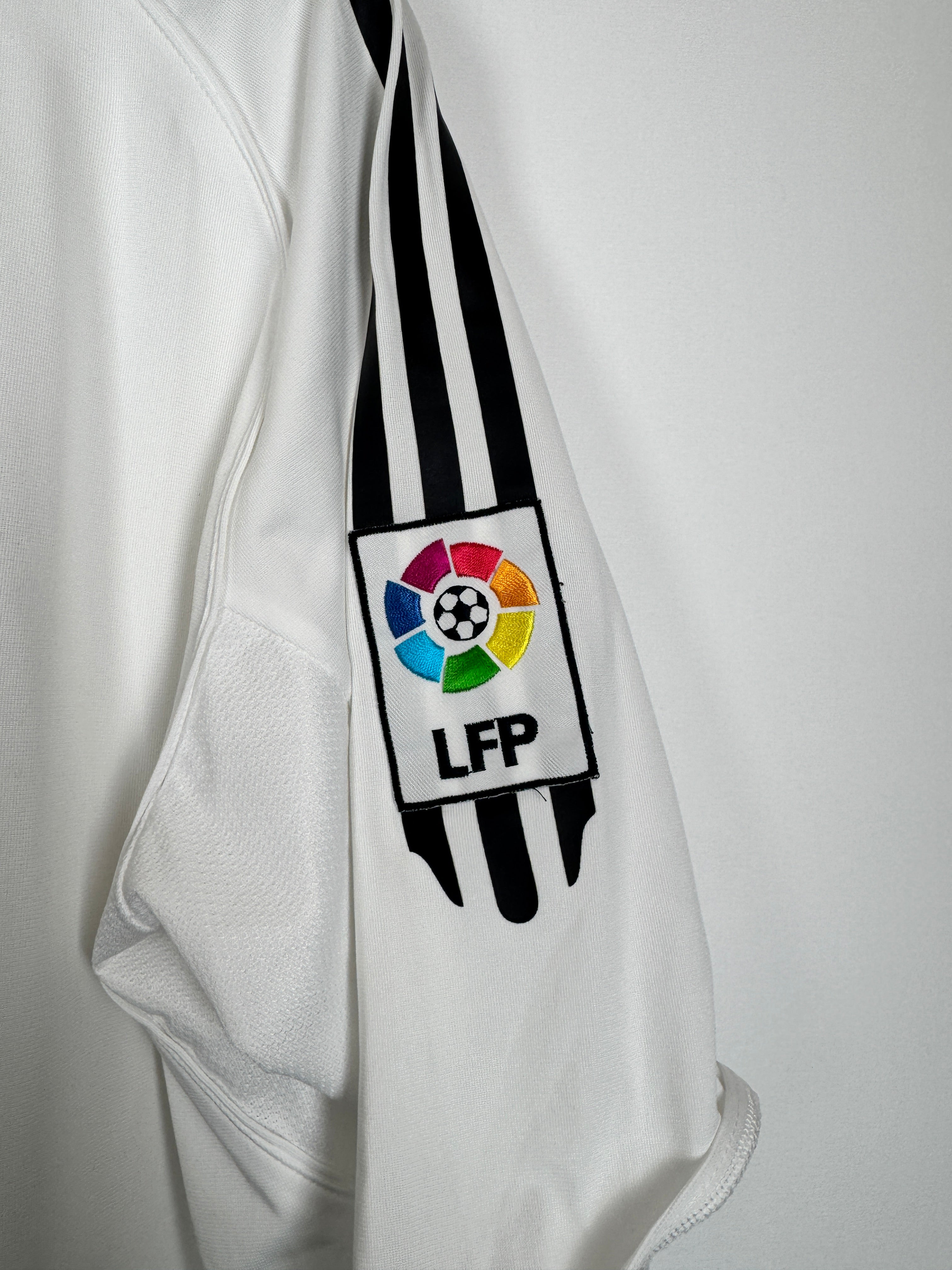 REAL MADRID 2005/2006 HOME FOOTBALL SHIRT - ZIDANE #5 (L)