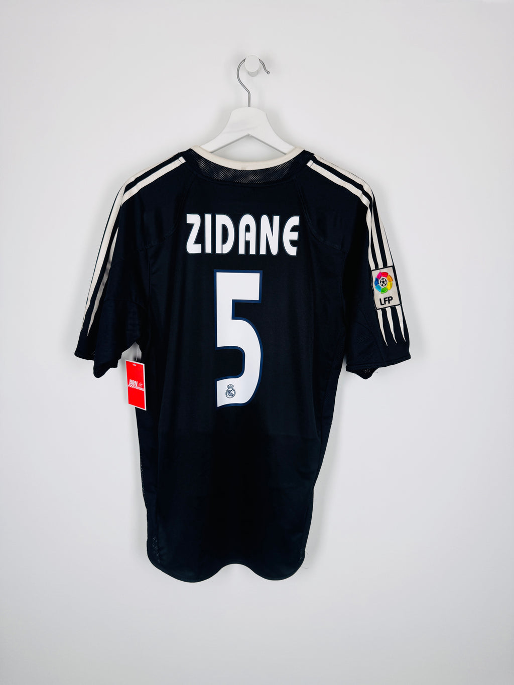 MAILLOT DE FOOTBALL REAL MADRID 2004/2005 EXTÉRIEUR - ZINÉDINE ZIDANE #5 (M)